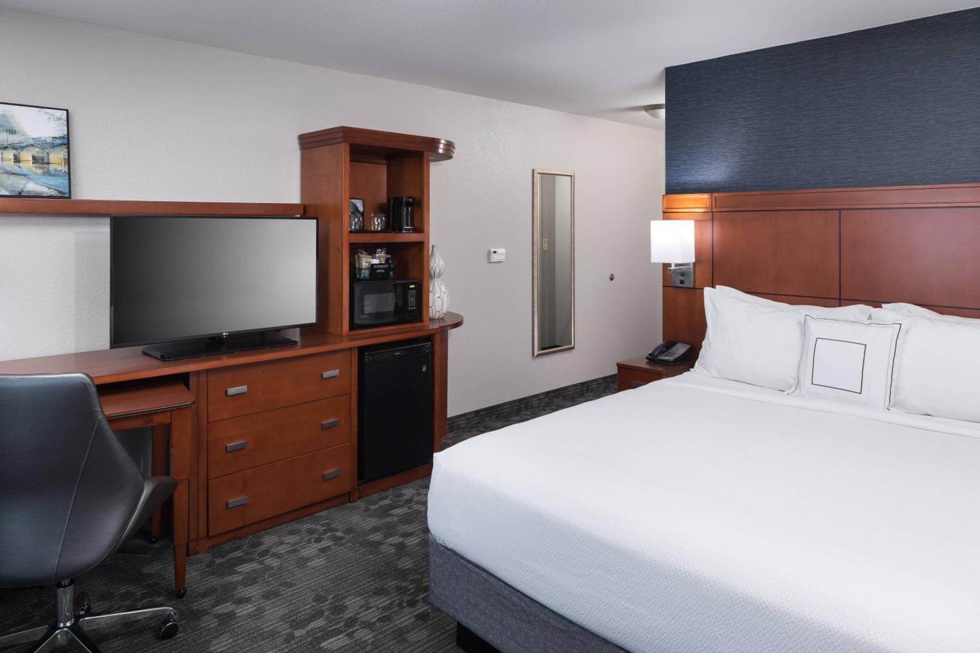 Courtyard By Marriott Austin Parmer Tech Ridge Eksteriør bilde